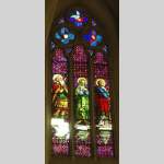 彩色玻璃，绘有玛丽－玛德莲以及两位圣徒之像