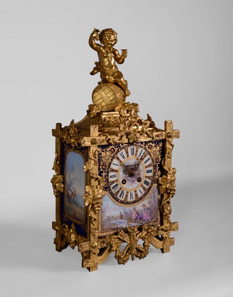 拿破仑三世时期以葡萄树为主题的镀金青铜瓷器时钟-1