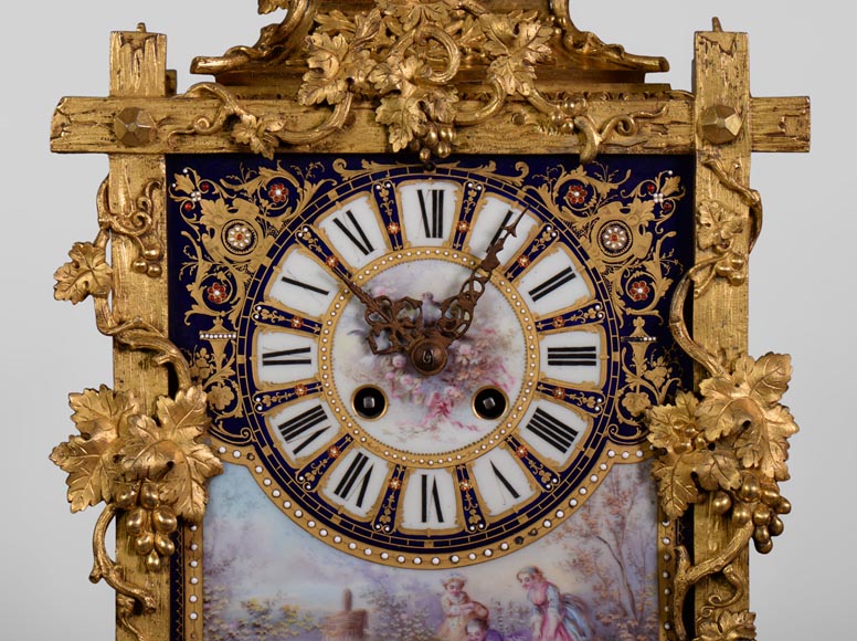 拿破仑三世时期以葡萄树为主题的镀金青铜瓷器时钟-4