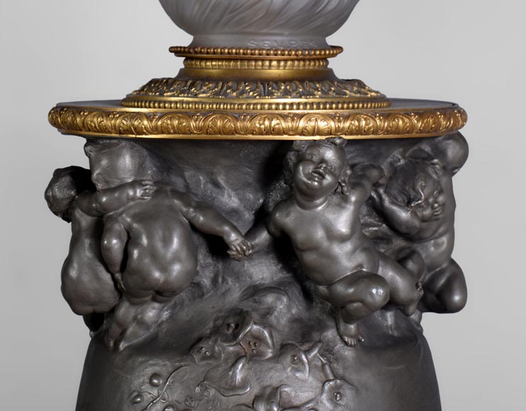 保罗·罗素（Paul ROUSSEL，1867-1928年），一对锡制拿破仑三世风格的灯具，有铸铜厂E. Soleau的标记，火焰处带有塞弗尔的签名（Sèvres）-2