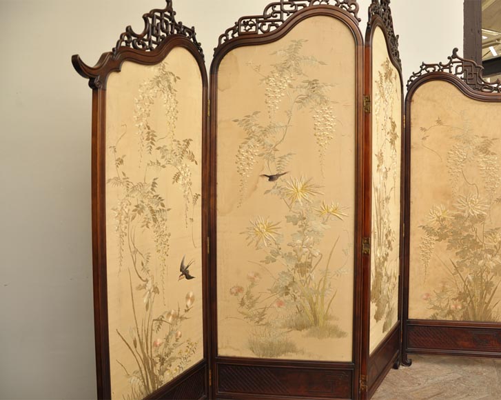 Maison des Bambous公司的阿尔弗雷德·佩雷特和欧内斯特·维伯特（被认为是） - 日式丝质绣花真丝屏风-6