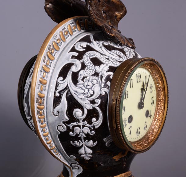 釉面陶瓷头盔形时钟，19世纪末-3