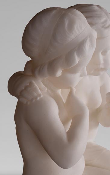 古格利尔莫·普吉（1850-1915）- 恋爱中的孩子雪花石膏塑像-4