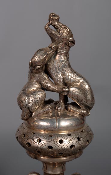 维克多·杰弗鲁瓦-德肖姆 一对饰有狗的青铜镀银香炉 约1840年-6