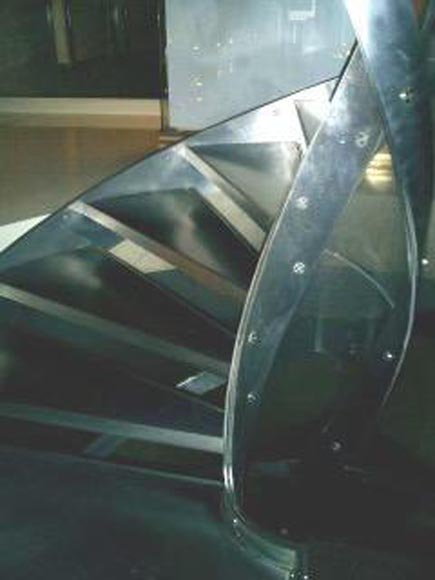 螺旋不锈钢楼梯，约1970年-3