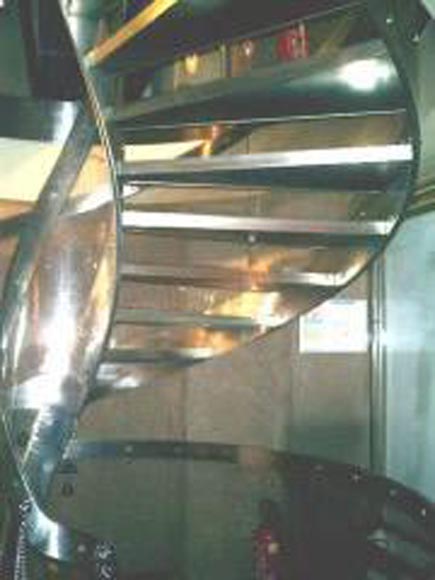螺旋不锈钢楼梯，约1970年-4