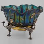 吉鲁和杜维纳吉（Maison GIROUX et Ferdinand DUVINAGE）-极为罕见的带虹彩玻璃杯和电镀装饰的杯子，约 1870-1880 年