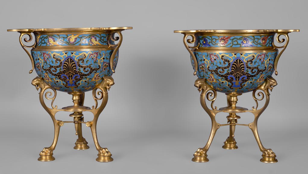 路易 康斯坦 瑟万(Louis - Constant SEVIN) 和费迪南德.巴贝戴安（ Ferdinand BARBEDIENNE ）- 一对漂亮的青铜掐丝珐琅装饰花瓶，约1862年-0