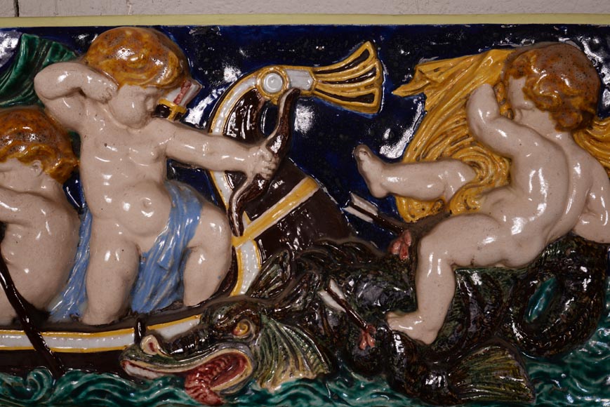 四块系列彩瓷浮雕，小天使捕鱼，19世纪末-17