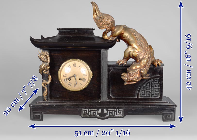 加布里埃尔.维阿尔多（归于）Gabriel VIARDOT ，塔型座钟，青铜石狮子装饰，约1870—1880-11