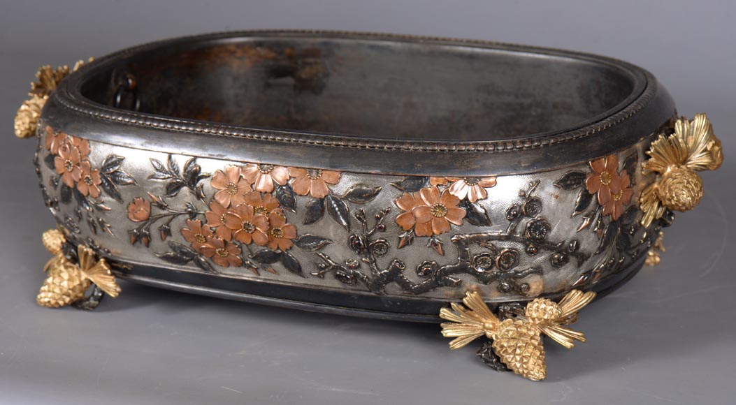 克里斯多夫 非凡电镀铜花盆 铜、银、金装饰 银色背景 古铜色点缀 1878年左右-6