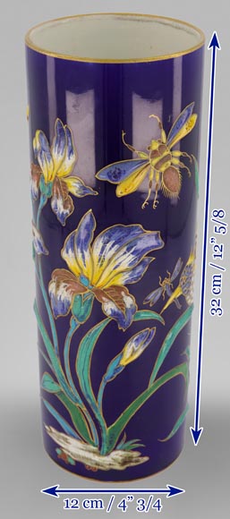 隆威制造-浮雕圆形珐琅瓶-鸢尾、昆虫装饰-深蓝色/塞夫尔蓝-1890年左右-11