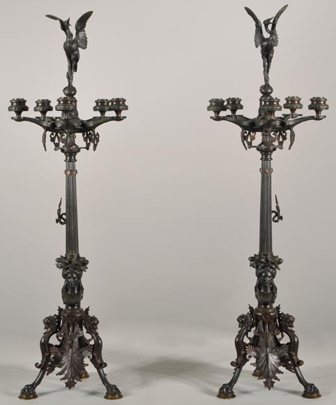 安托万·路易斯·巴里（Antoine-Louis BARYE，1795-1875年，按照该艺术家风格），一对饰有鹳饰的立地烛台-0