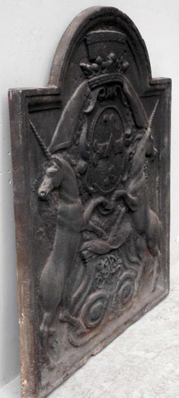 独角兽和Le Peletier家族徽章炉板铸件-6