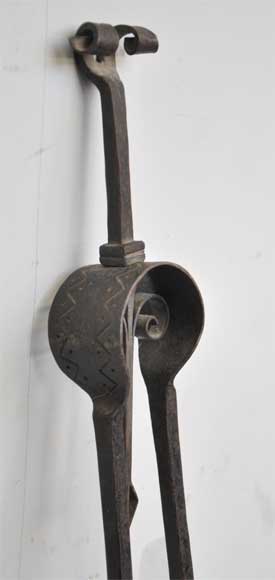 古董壁炉用具：镂空装饰铁夹和铁铲-4