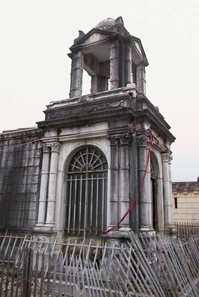 石质陵墓-3
