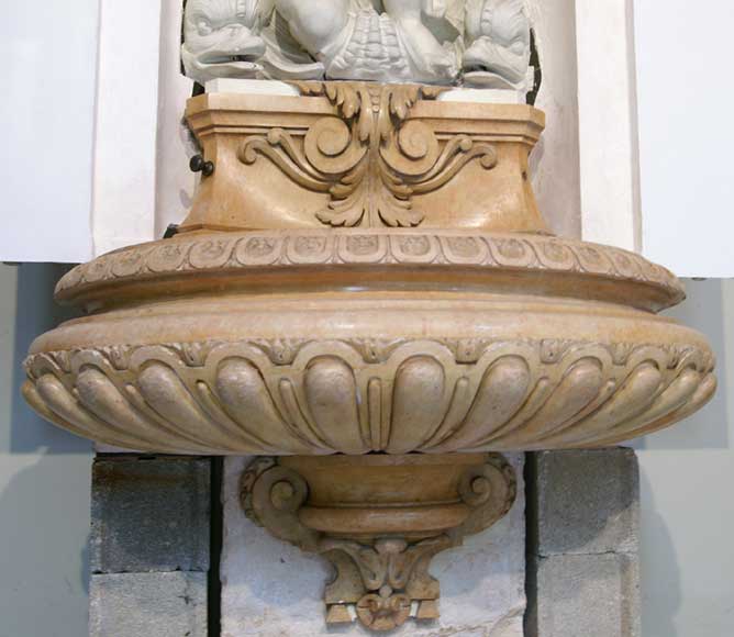 天使雕像龛式喷泉-11