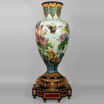 极其漂亮及重要的花瓶，拿破仑三世风格，木质、玳瑁装饰底座