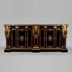 亚历山大·贝朗杰 - 法国当皮埃尔城堡乌木镶木板和铜鎏金装饰的重要长柜