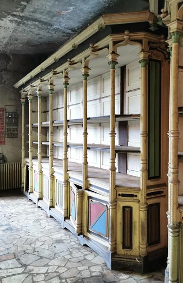 一对新哥特风格商店陈列家具，约1870年-2