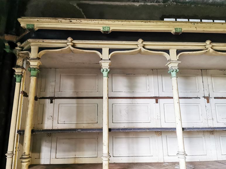 一对新哥特风格商店陈列家具，约1870年-4