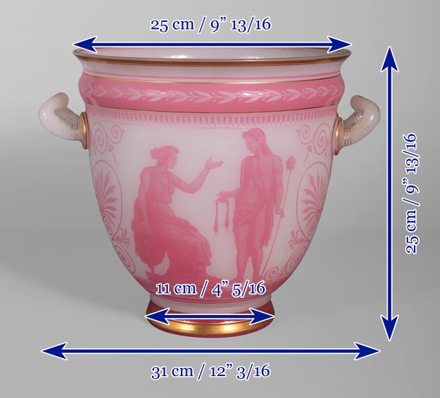 巴卡拉水晶工坊，火山口形制新希腊主义风格水晶花瓶，酸蚀雕刻，1867年世博会展品-11