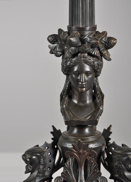 安托万·路易斯·巴里（Antoine-Louis BARYE，1795-1875年，按照该艺术家风格），一对饰有鹳饰的立地烛台-4
